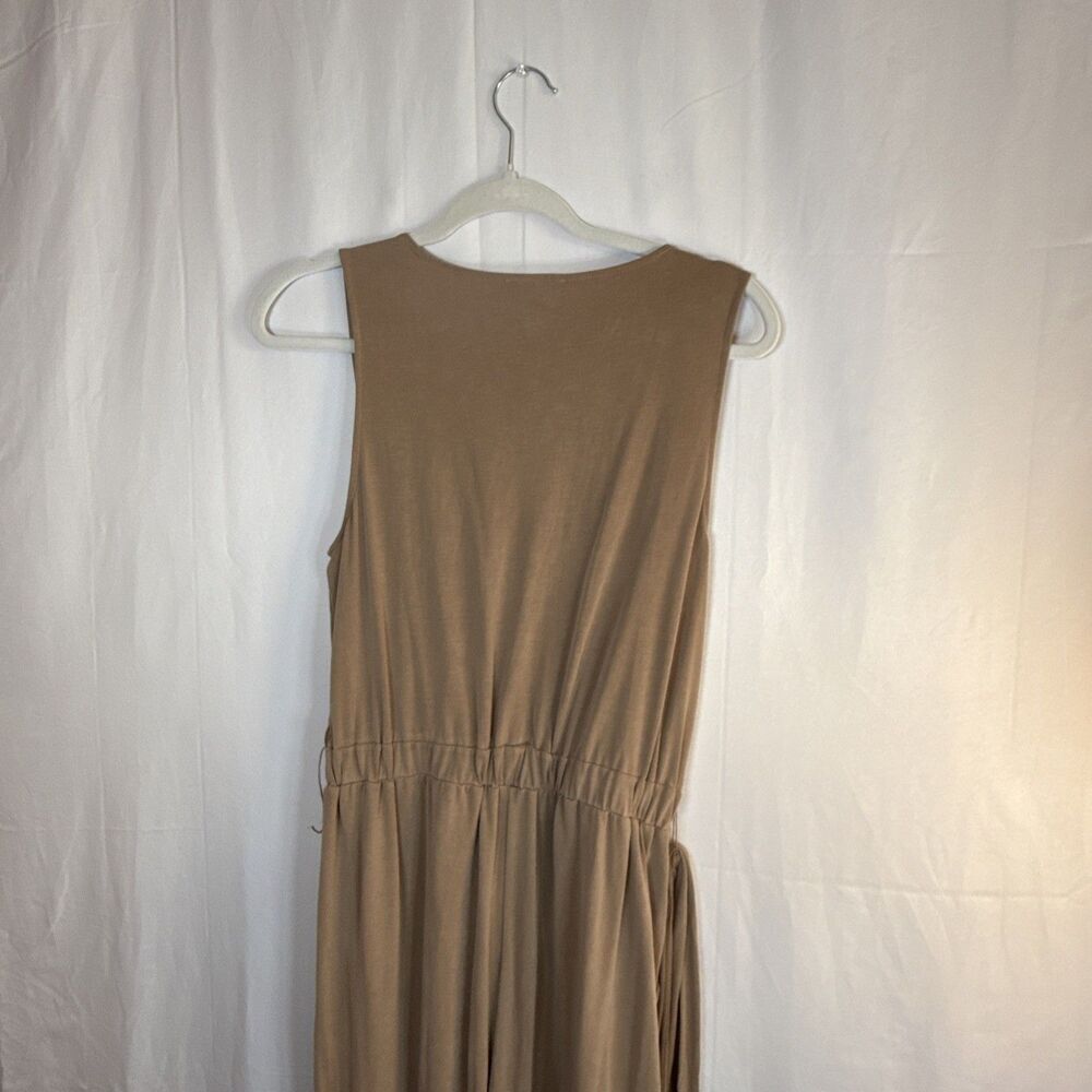 Express Light Brown Plunge Neck Wide Leg Belted Jumpsuit Size Medium Preowned - Picture 10 of 14
